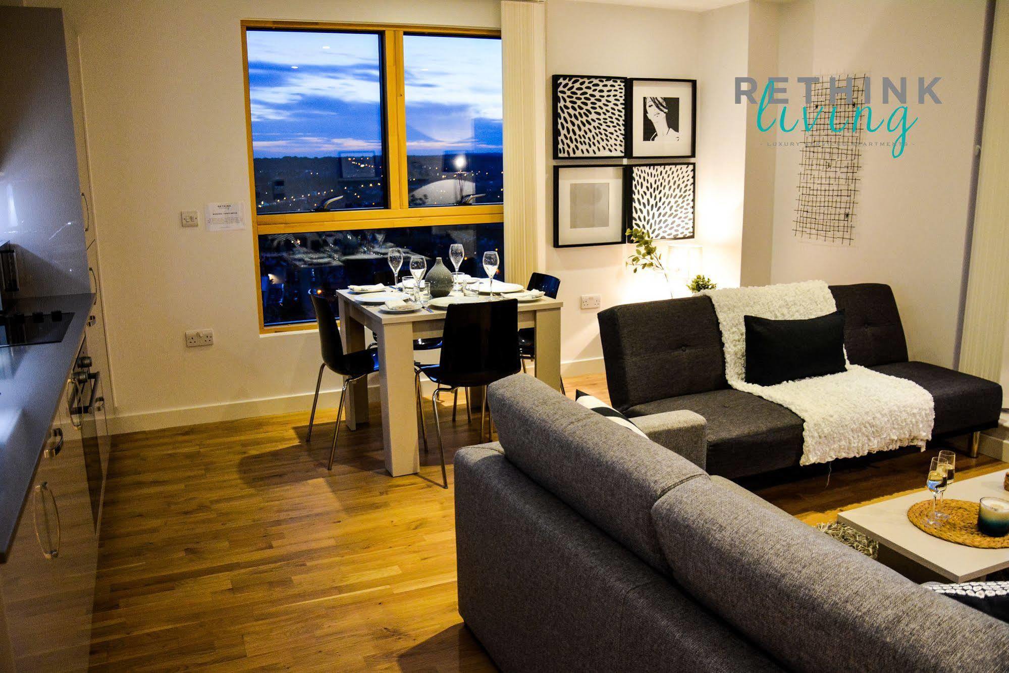 The Penthouse At Hewitt Hotel Reading Kültér fotó